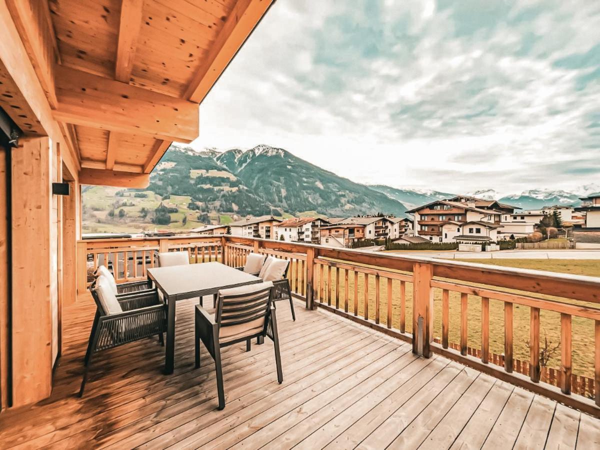 Gletscherblickstube - Sunny Balcony & Car Park By Alpenluxus Appartements Fuegen Exterior photo