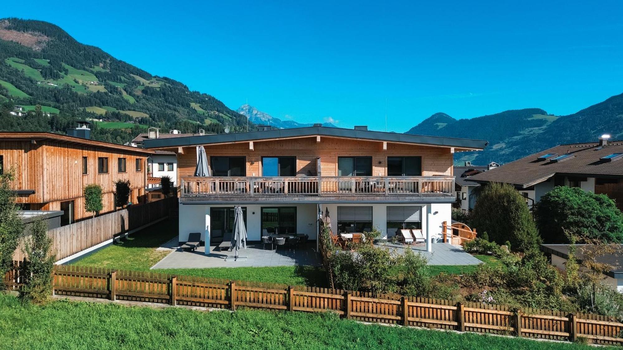 Gletscherblickstube - Sunny Balcony & Car Park By Alpenluxus Appartements Fuegen Exterior photo
